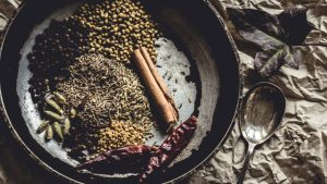 How to make Sri Lankan curry powder
